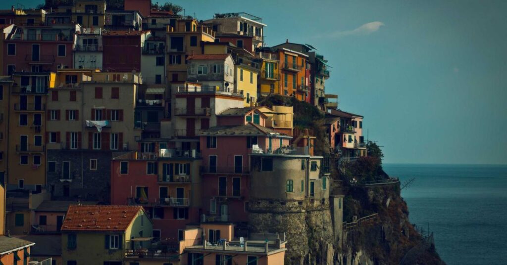 Residential shredding New York - protecting household documents from identity theft